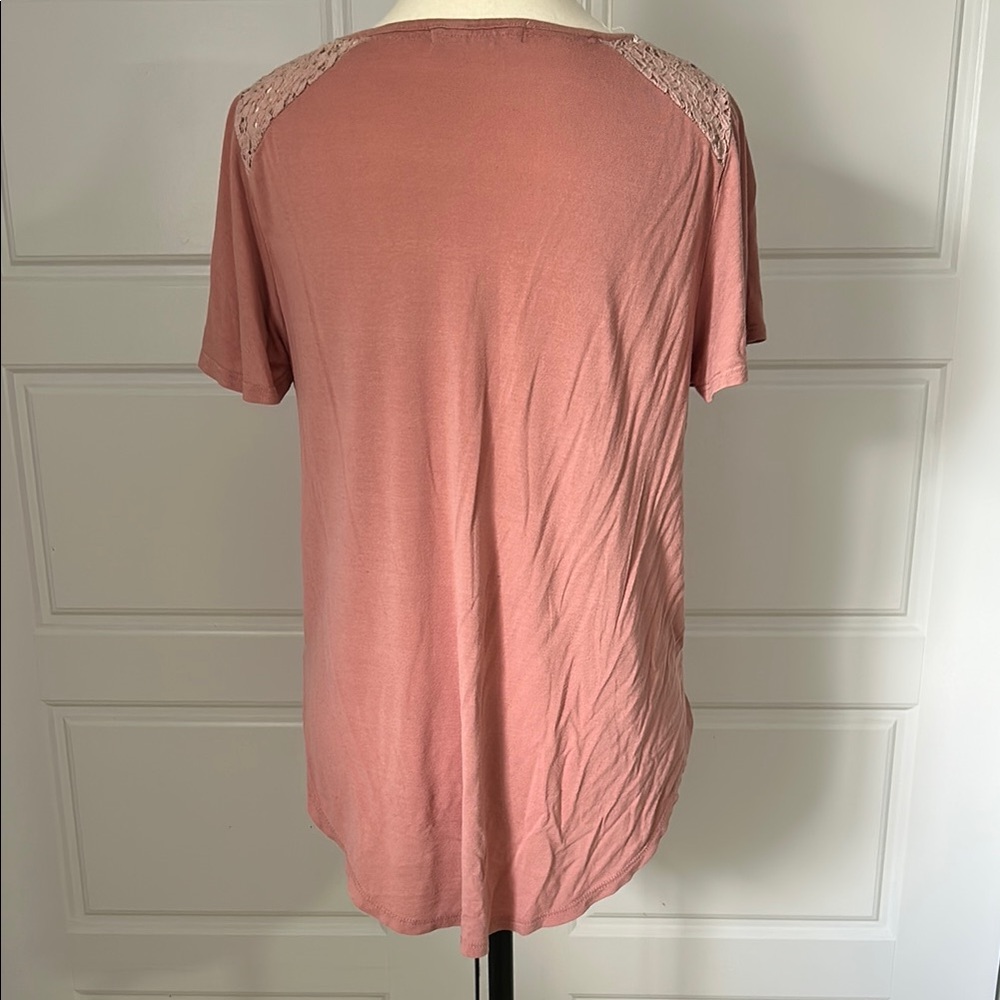Rewind Pink Relaxed Lace Tee - Picture 5 of 9